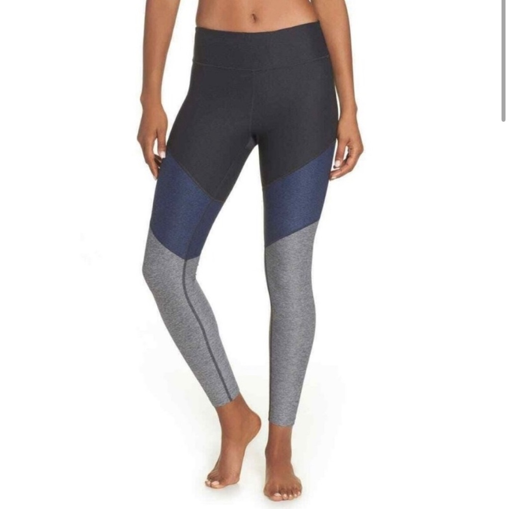 OUTDOOR VOICES Colorblock Leggings 7/8 Size small. Charcoal/Navy/Graphite.